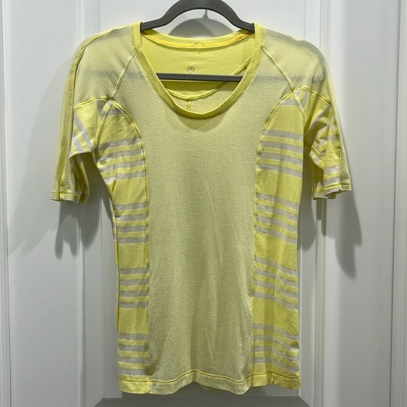 Lululemon Puri Tee Short Sleeve
Tonka Stripe Mellow Lemon / Mellow Lemon Sz 6 - Picture 5 of 8